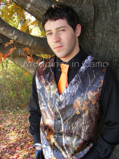 men's Mossy Oak camo wedding vest