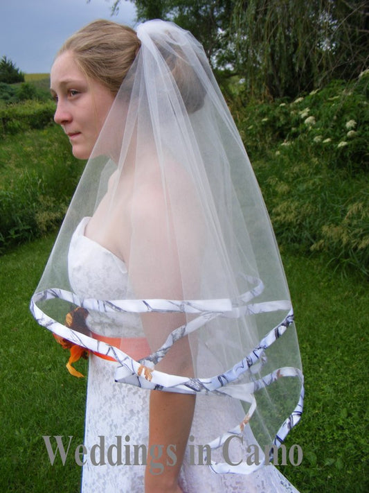 wedding veil trimmed in camo ribbon