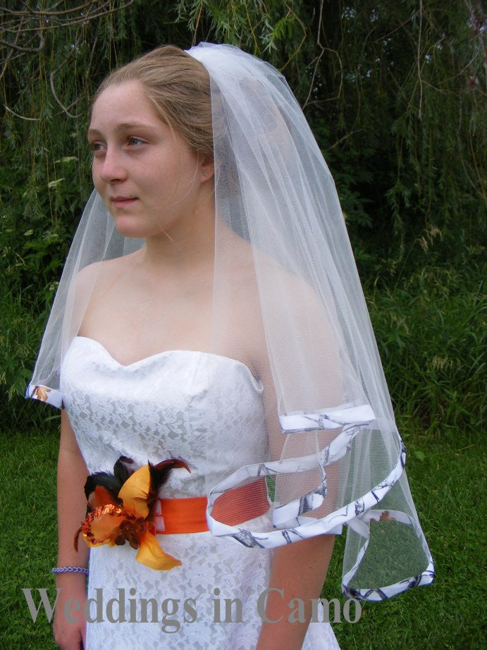 wedding veil trimmed in camo ribbon