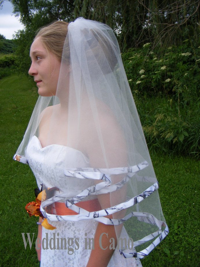 wedding veil trimmed in camo ribbon