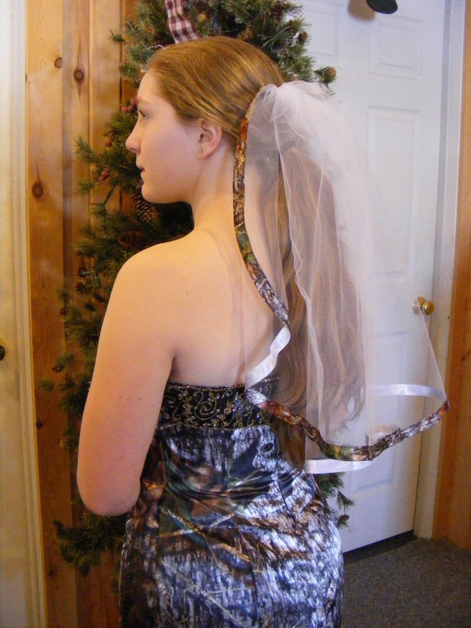 veil trimmed with camo ribbon